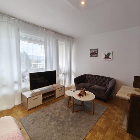 Ferienwohnung Finkenweg バート・ノイェンアール・アールヴァイラー エクステリア 写真